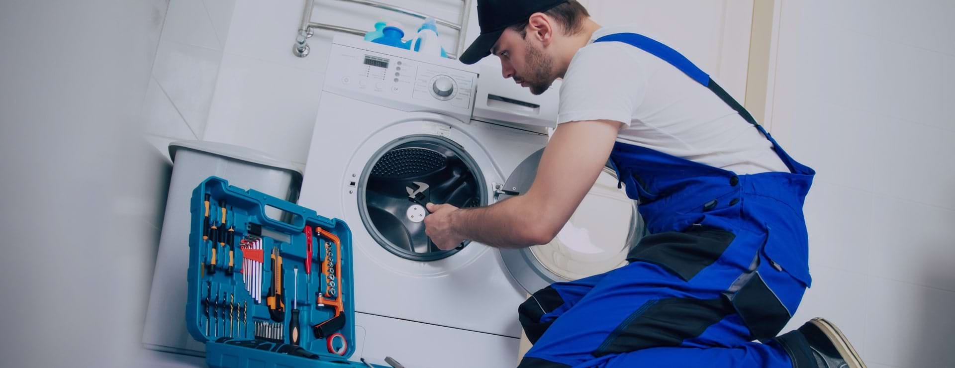 Axis Appliance Repair technician